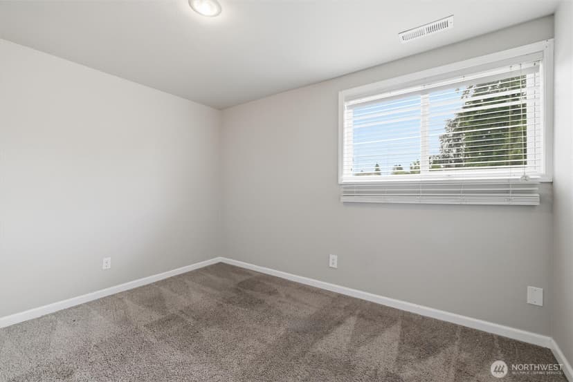 Property photo for 2819 N Mullen Street, Tacoma photo 18