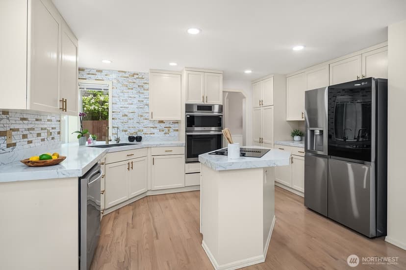 Property photo for 4020 262nd Place SE, Sammamish photo 13