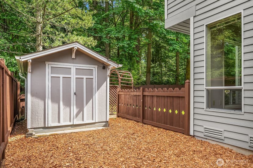 Property photo for 4020 262nd Place SE, Sammamish photo 34