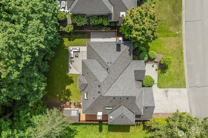 Property photo for 4020 262nd Place SE, Sammamish photo 35