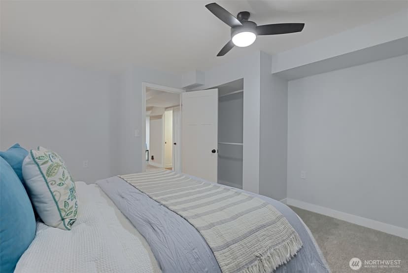 Property photo for 15442 SE 22nd Place, Bellevue photo 30