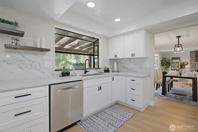 Property photo for 15442 SE 22nd Place, Bellevue photo 12