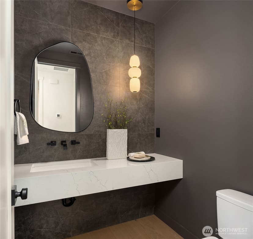 Property photo for 10223 NE 24th Street, Bellevue photo 9