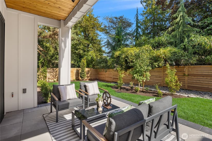 Property photo for 10223 NE 24th Street, Bellevue photo 29
