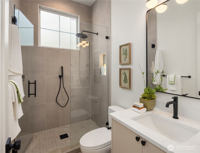 Property photo for 10223 NE 24th Street, Bellevue photo 12