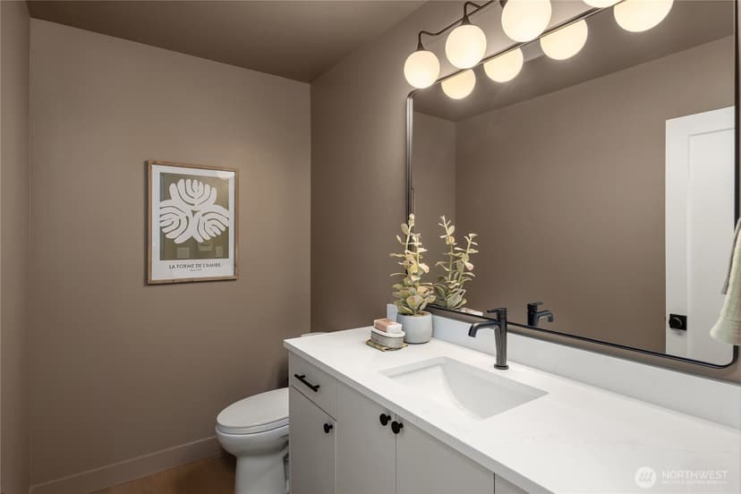 Property photo for 10223 NE 24th Street, Bellevue photo 27