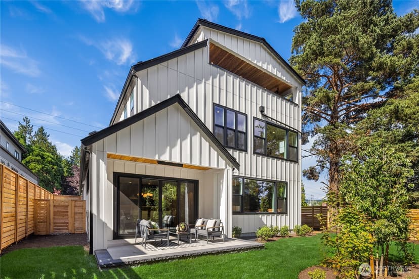 Property photo for 10223 NE 24th Street, Bellevue photo 30
