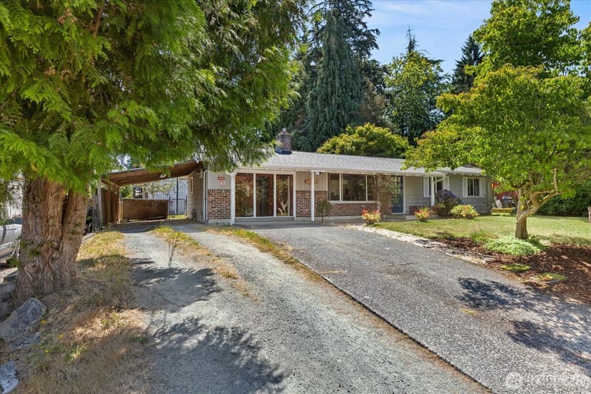 Property photo for 9207 Meadow Way, Everett photo 3
