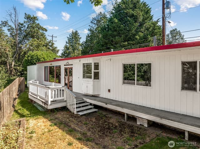 Property photo for 6727 21st Avenue SW, Seattle photo 3