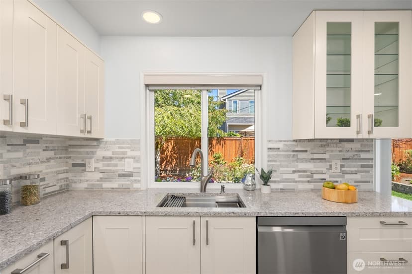 Property photo for 24218 SE 40th Street, Sammamish photo 16
