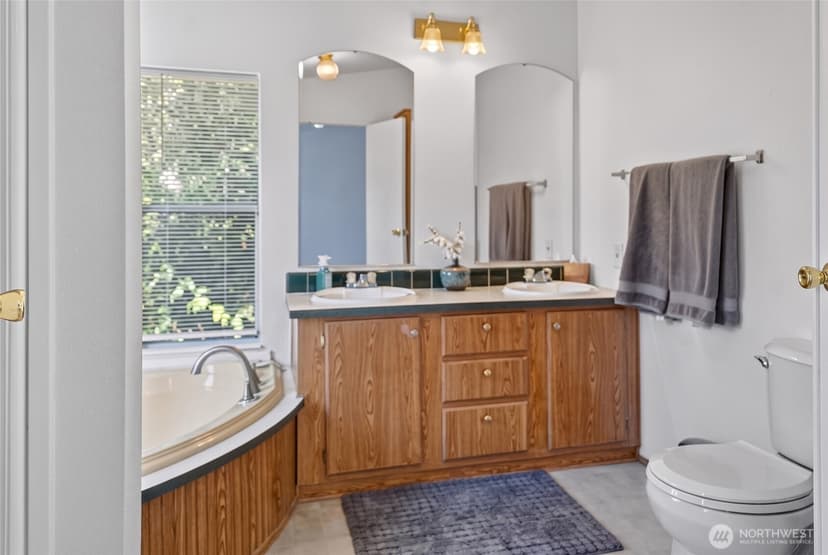 Property photo for 1450 Northlake Way NW, Bremerton photo 21