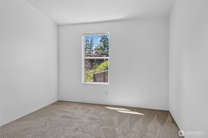 Property photo for 1450 Northlake Way NW, Bremerton photo 22