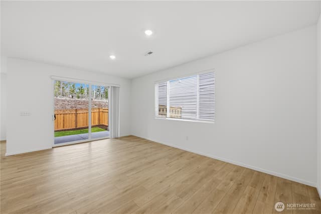 Property photo for 14405 204th Avenue Ct E, Bonney Lake photo 5