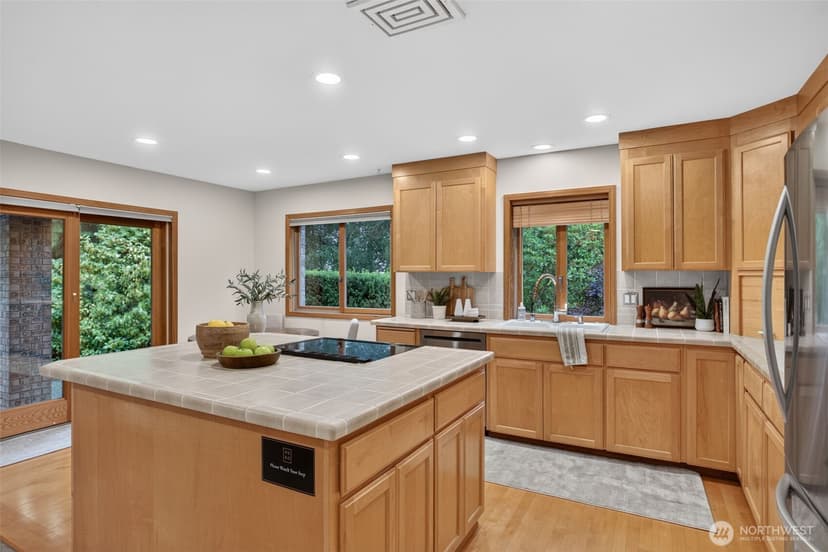 Property photo for 7810 175th Street SW, Edmonds photo 2