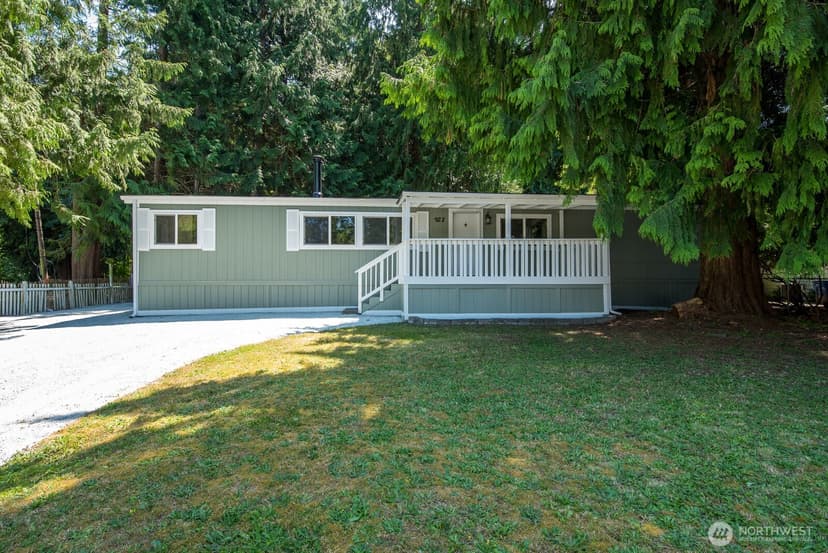 Property photo for 922 124th Place NW, Marysville photo 3