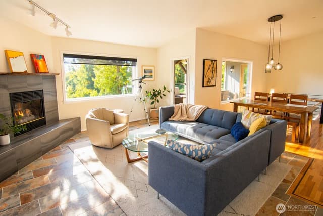 Property photo for 12415 6th Avenue NW, Gig Harbor photo 5