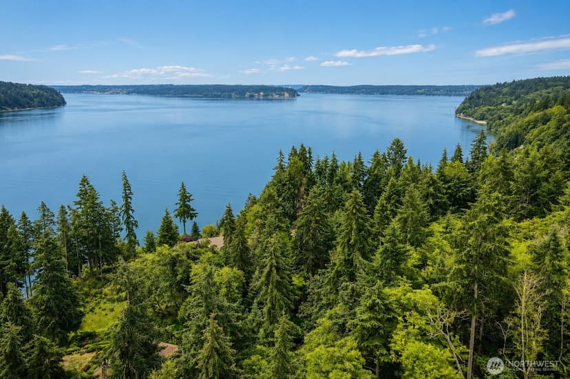 Property photo for 12415 6th Avenue NW, Gig Harbor photo 3