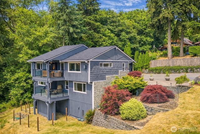 Property photo for 12415 6th Avenue NW, Gig Harbor photo 2