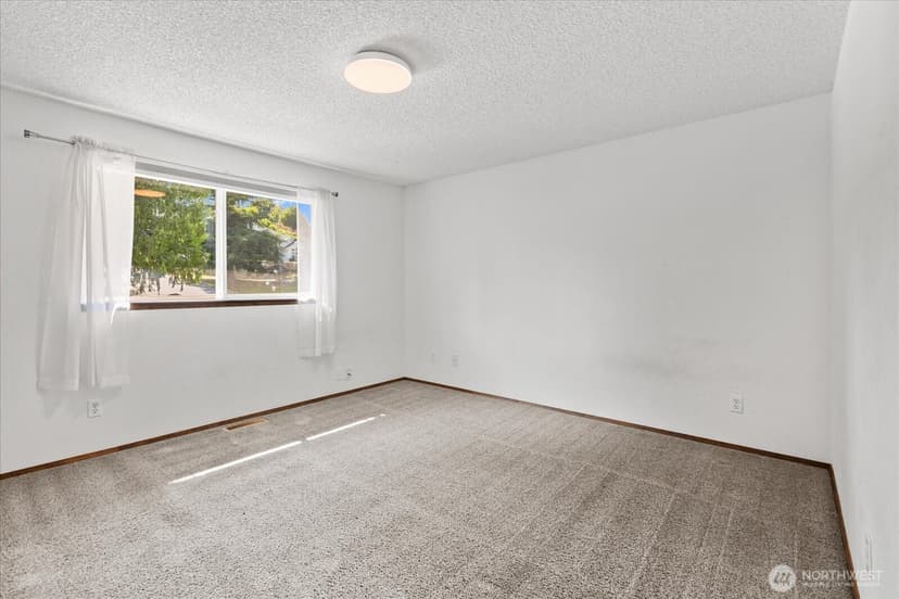 Property photo for 8115 145th Drive SE, Snohomish photo 18
