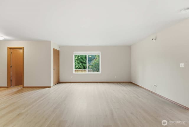 Property photo for 8419 79th Street NE, Marysville photo 5