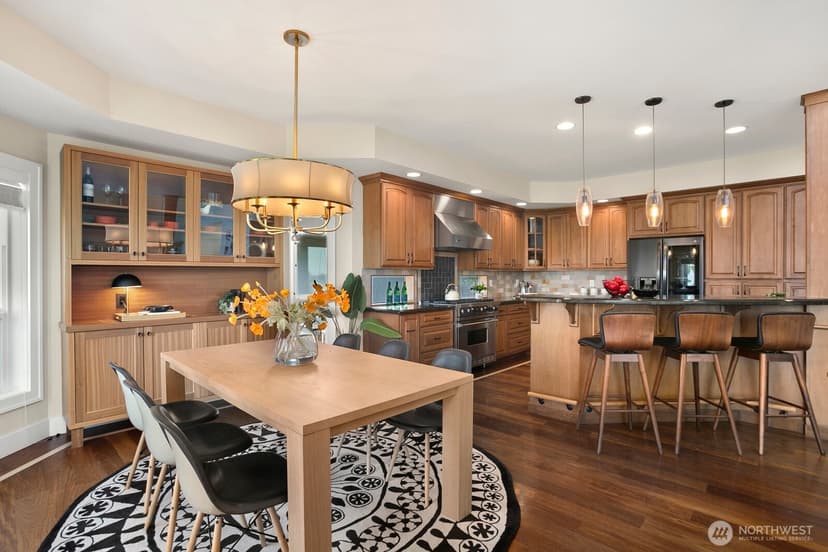 Property photo for 3021 70th Avenue SE, Mercer Island photo 12