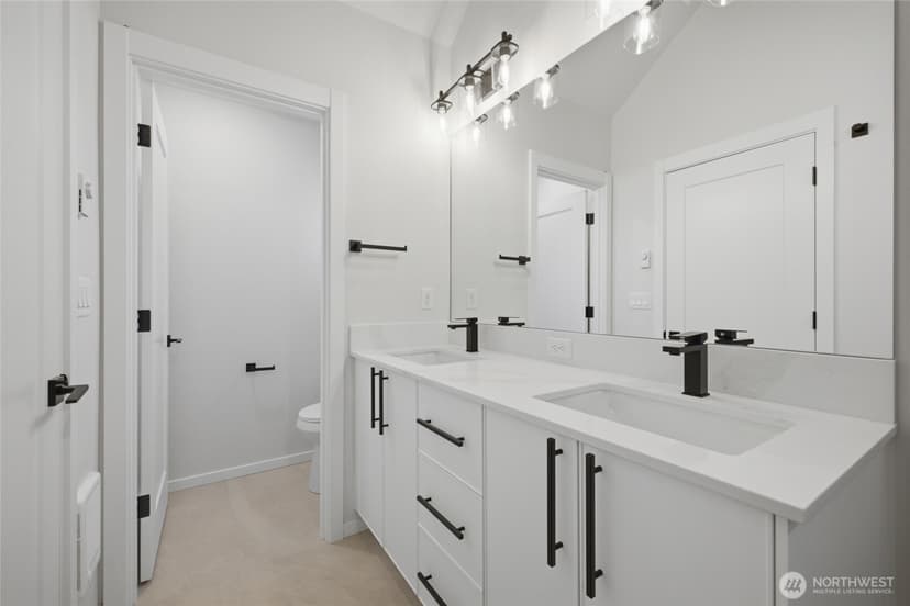 Property photo for 9811 Linden Avenue N, Seattle photo 9