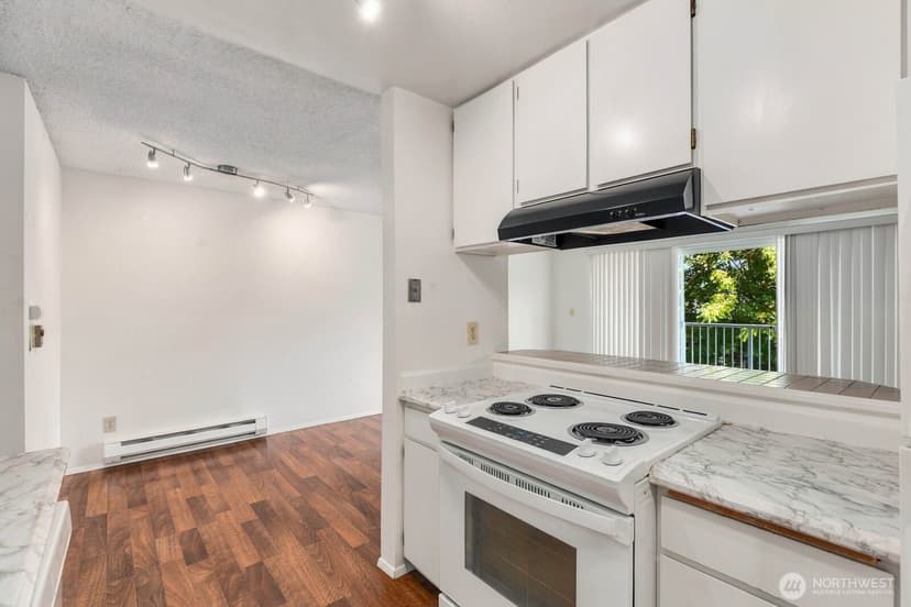Property photo for 762 Hayes Street #23, Seattle photo 12