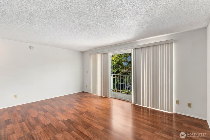 Property photo for 762 Hayes Street #23, Seattle photo 4