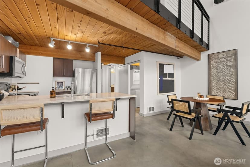 Property photo for 401 9th Avenue N #616, Seattle photo 11
