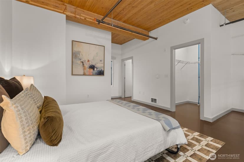 Property photo for 401 9th Avenue N #616, Seattle photo 15