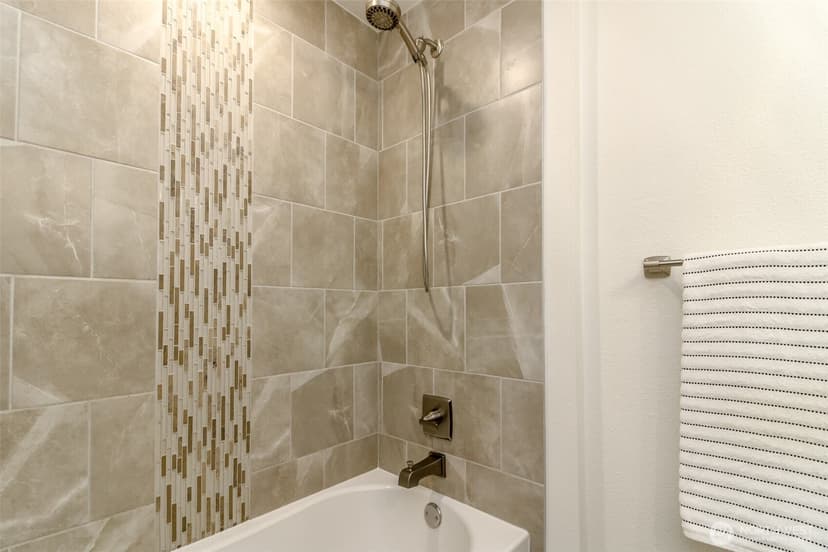 Property photo for 6109 50th St Court W, University Place photo 16