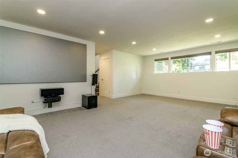 Property photo for 6109 50th St Court W, University Place photo 27