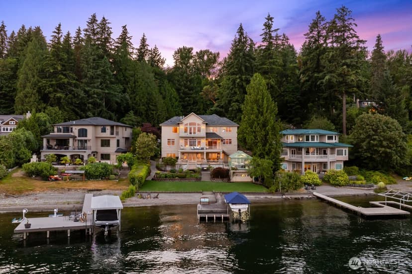Property photo for 454 W Lake Sammamish Parkway NE, Bellevue photo 27