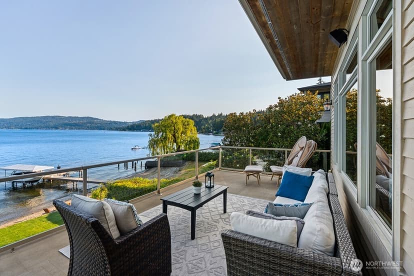Property photo for 454 W Lake Sammamish Parkway NE, Bellevue photo 7