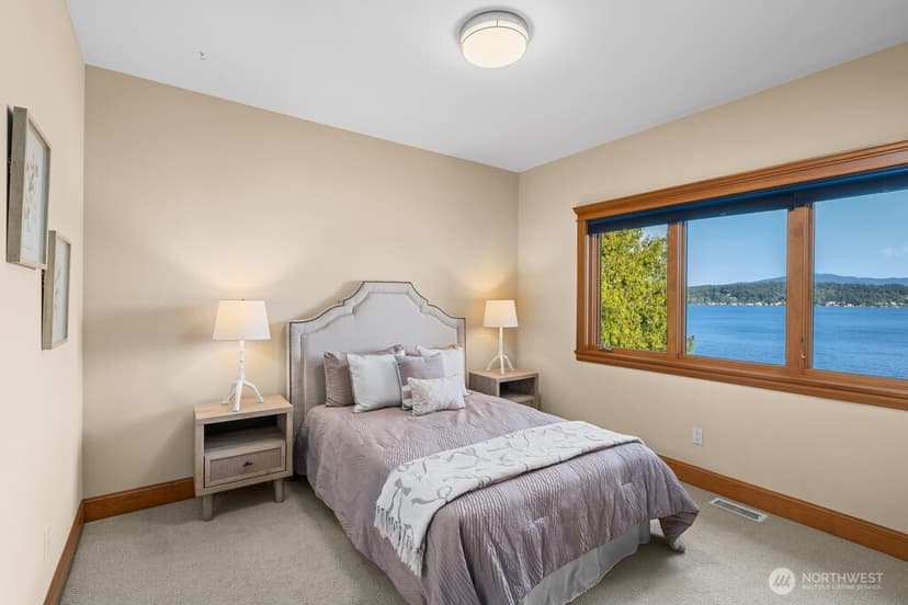 Property photo for 454 W Lake Sammamish Parkway NE, Bellevue photo 20
