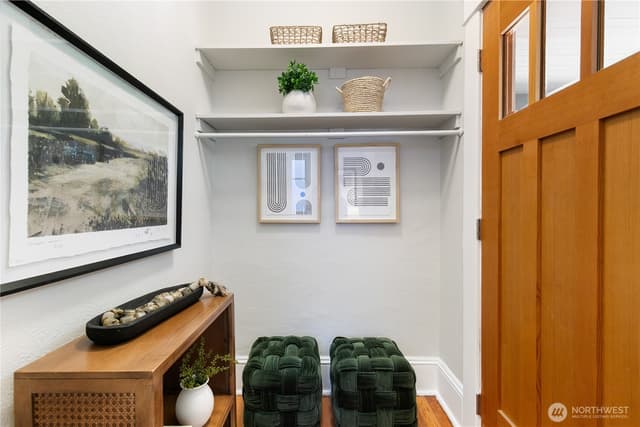 Property photo for 807 27th Avenue, Seattle photo 4