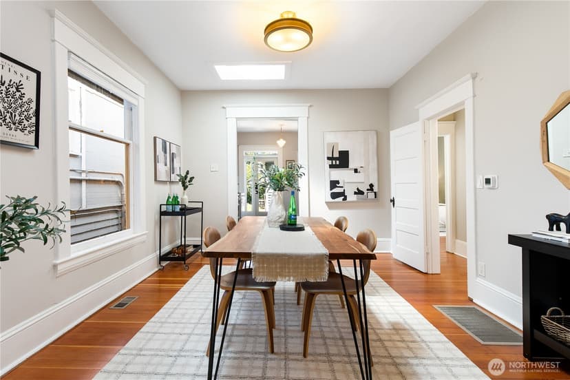 Property photo for 807 27th Avenue, Seattle photo 8