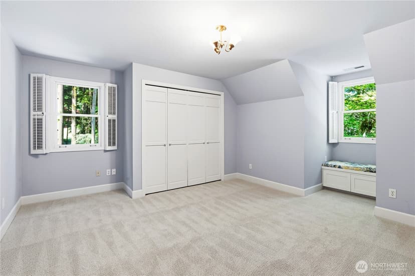 Property photo for 13555 NE 54th Place, Bellevue photo 33