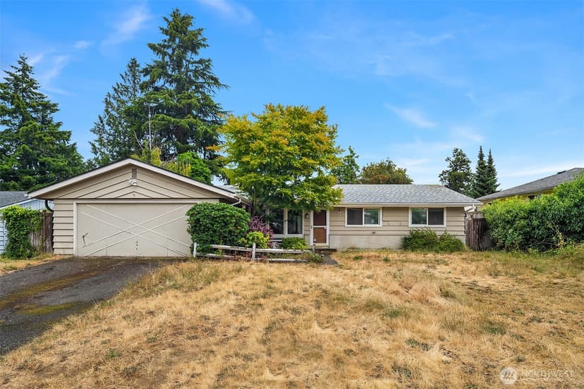 Property photo for 23450 27th Avenue S, Des Moines