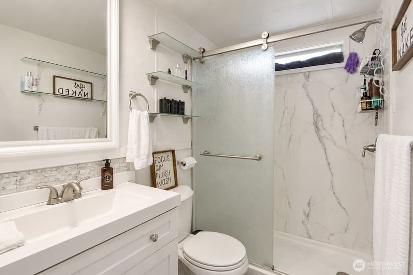 Property photo for 15905 Highway 99 #48, Lynnwood photo 12