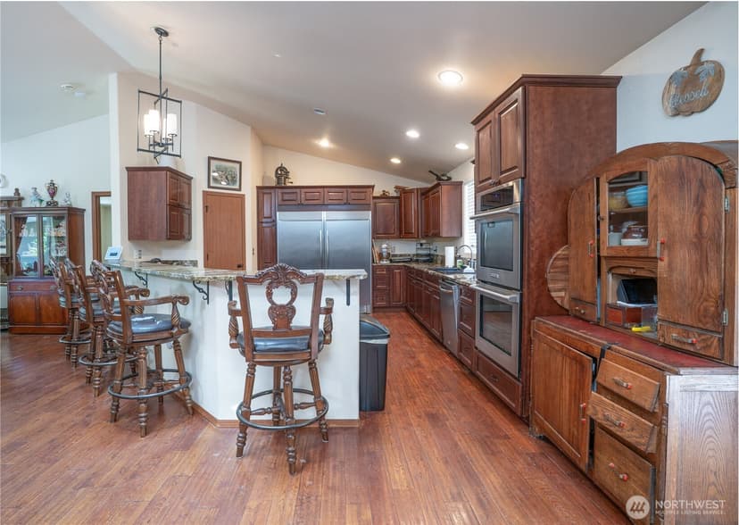 Property photo for 6517 12th Street E, Fife photo 11