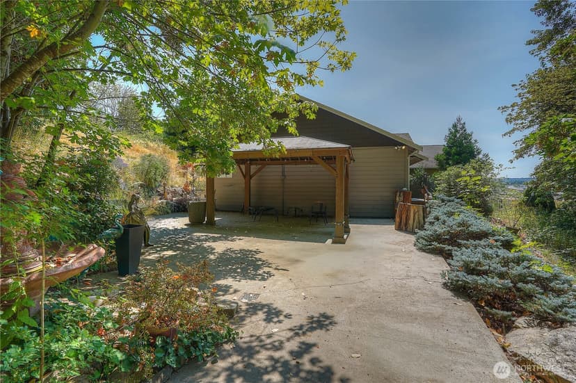 Property photo for 6517 12th Street E, Fife photo 28