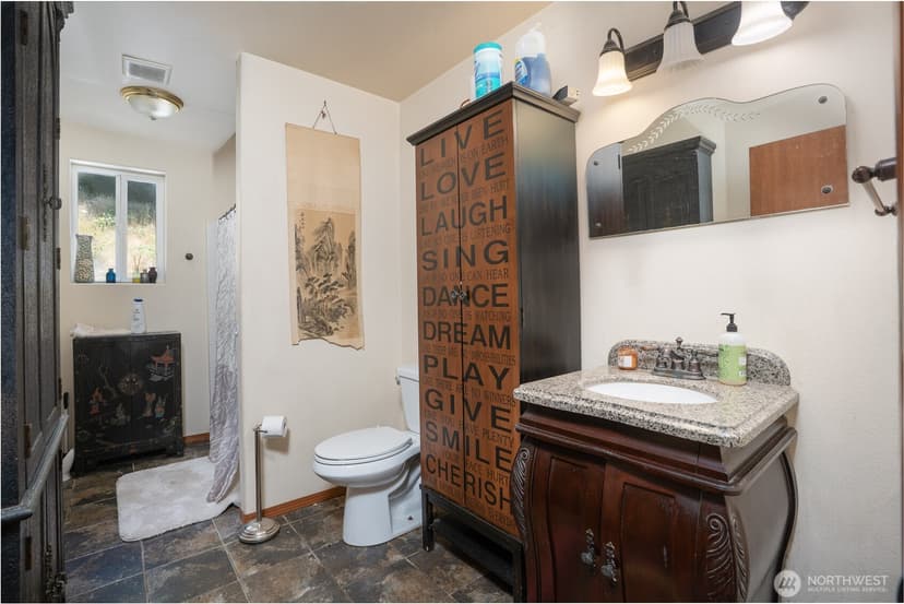 Property photo for 6517 12th Street E, Fife photo 17
