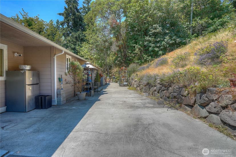 Property photo for 6517 12th Street E, Fife photo 25
