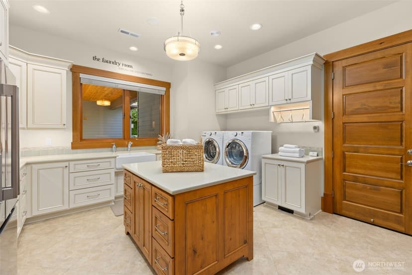 Property photo for 17115 159th Avenue NE, Woodinville photo 32