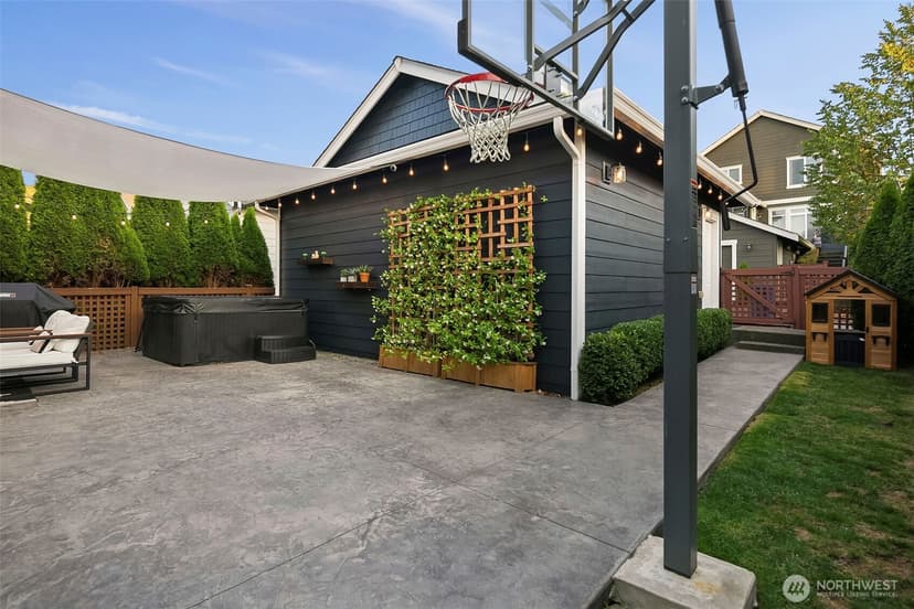 Property photo for 2933 NE Marquette Way, Issaquah photo 30