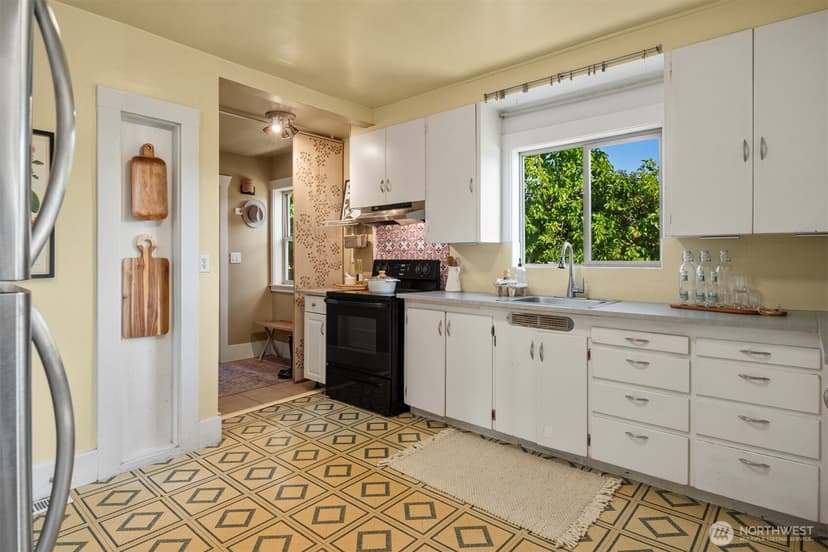 Property photo for 3821 S Graham Street, Seattle photo 15