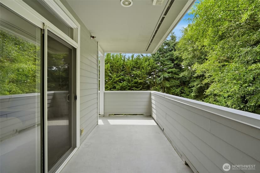 Property photo for 19412 48th Avenue W #204, Lynnwood photo 6