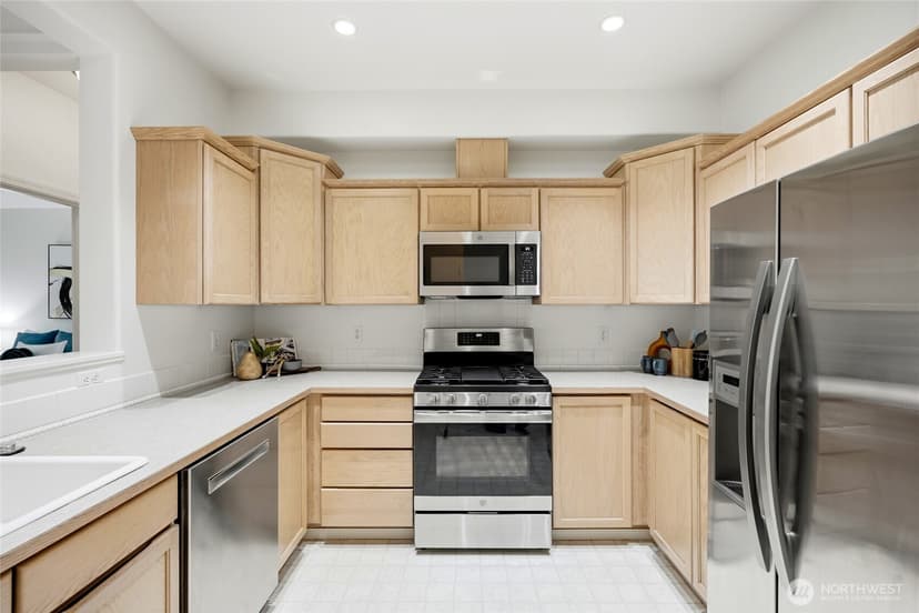 Property photo for 19412 48th Avenue W #204, Lynnwood photo 3