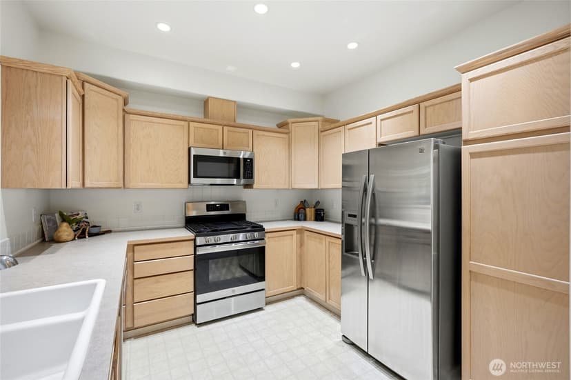 Property photo for 19412 48th Avenue W #204, Lynnwood photo 10